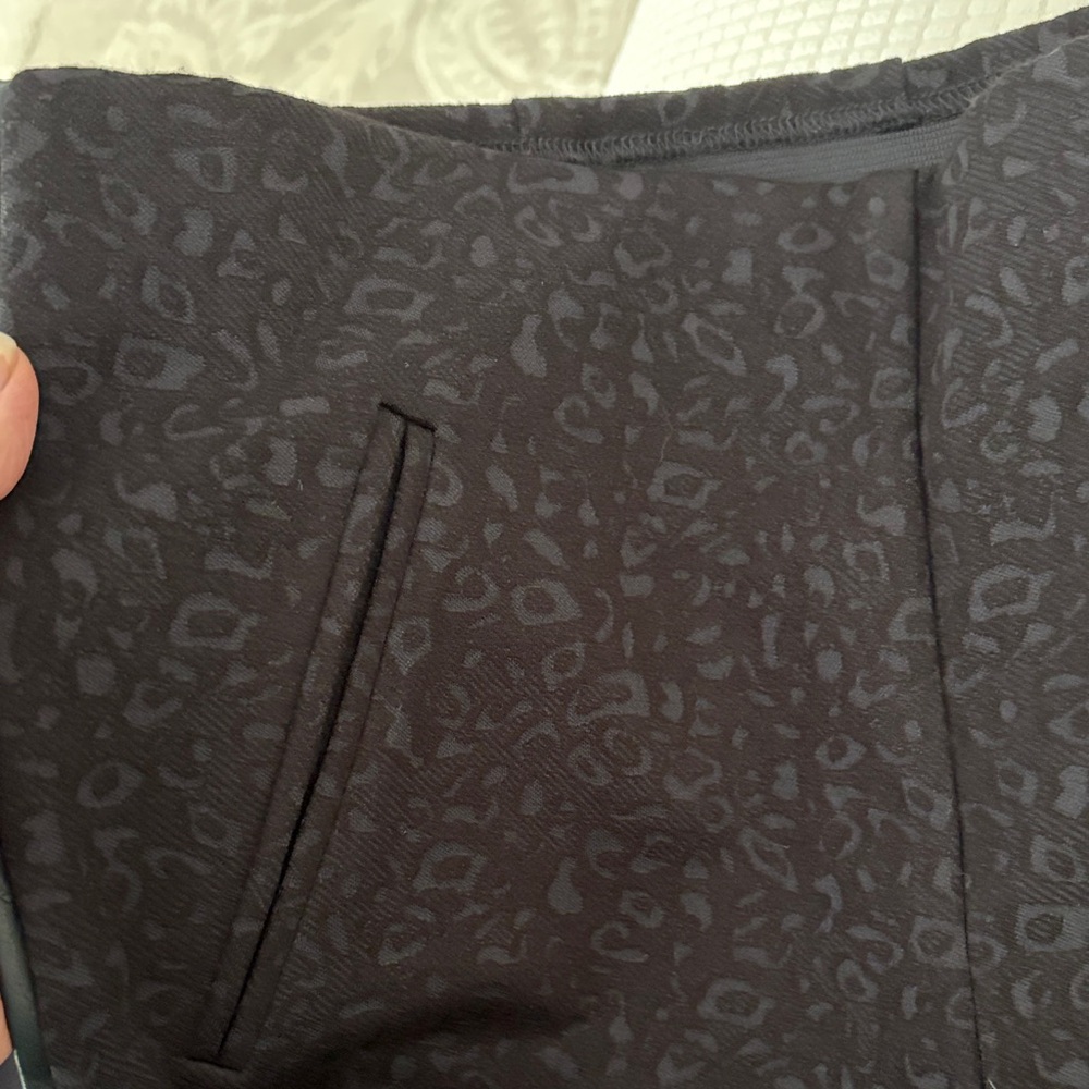 Chico's Black Textured Dress Pantssize 0.5 - Picture 3 of 9